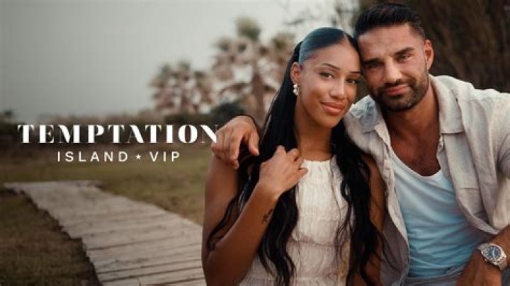 Ash Lamiroult Wikipedia Age: Everything On Temptation Island Cast