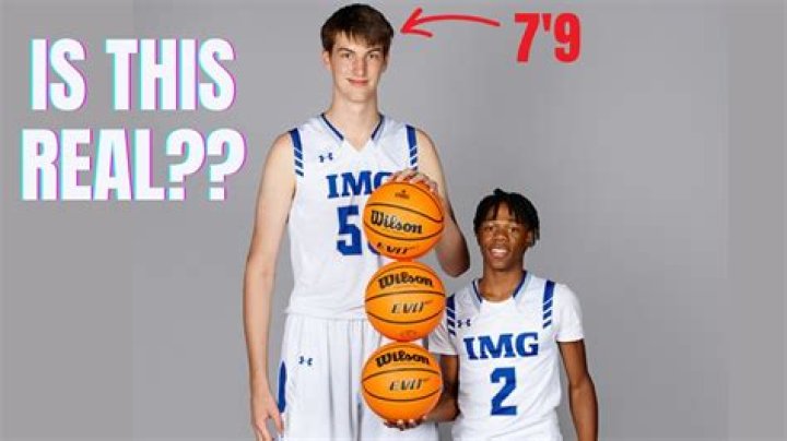 Carl Tamayo Age Height – How Old Tall Is The Basketball Player?