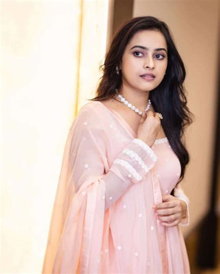 Divya Menon Height, Age, Weight, Wiki, Biography, Family & More