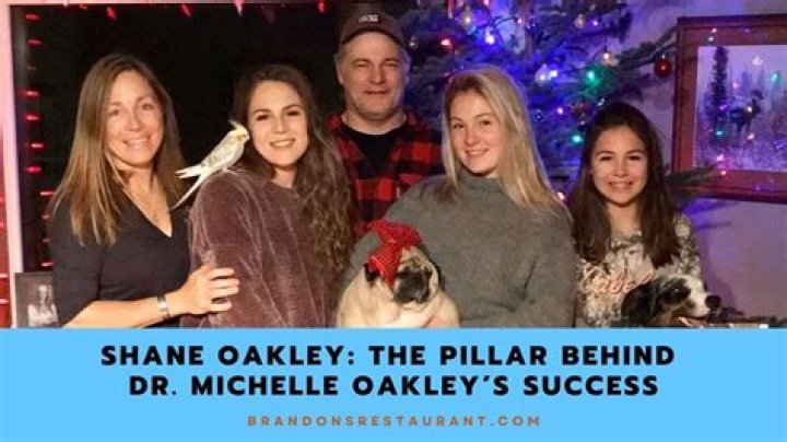 Dr. Michelle Oakley Bio, Wiki, Age, Height, Husband, Daughters, Yukon Vet, Salary, Net Worth
