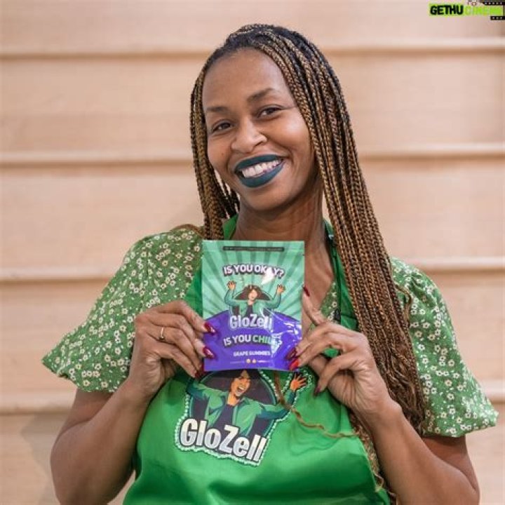 GloZell Green Bio, Wiki, Age, Height, Weight, Husband, Net Worth: 15 Facts on her