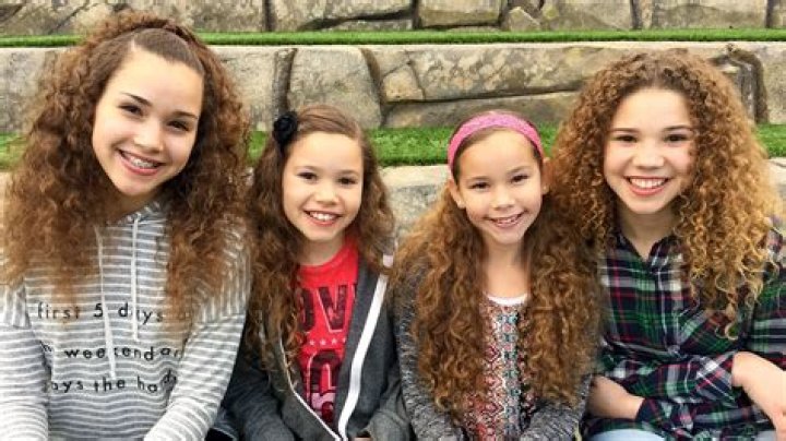 Haschak Sisters