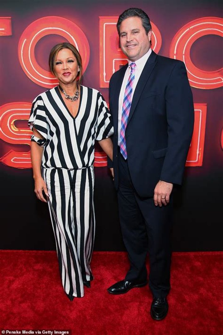 Jim Skrip – Biography, Facts and Family Life of Vanessa Williams Husband