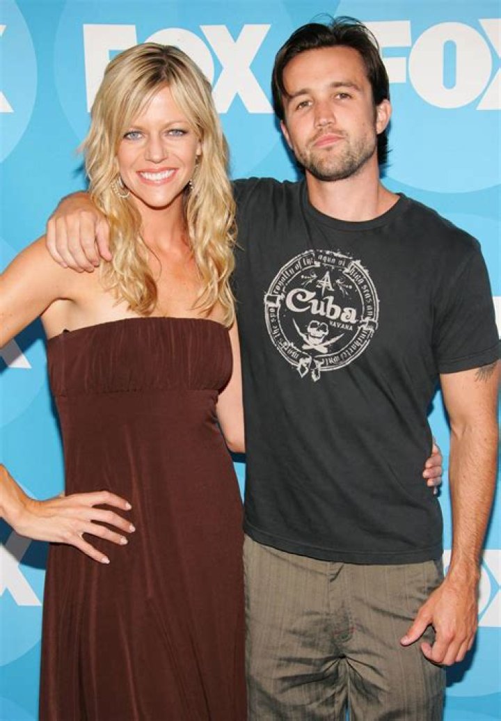 Katie McElhenney: Who Is Rob McElhenney sister?