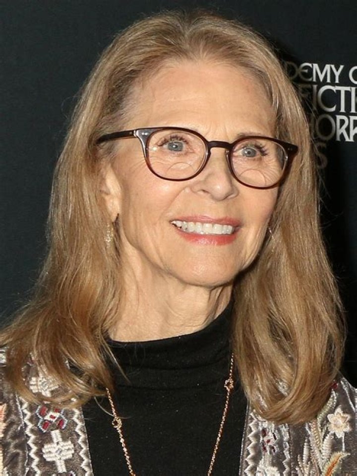 Lindsay Wagner Net Worth, Income, Salary, Earnings, Biography