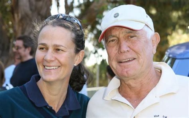 Who Is George Lazenby Girlfriend Belinda Fingleton And What Happened To Her?